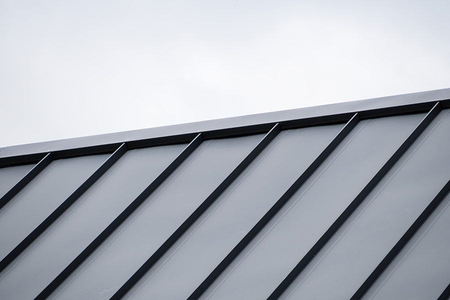 Dachzubehör Graues Aluminiumdach